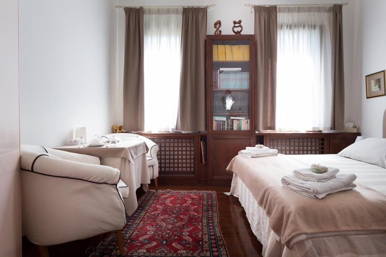 B&B 'E' Lido Di Venezia Bagian luar foto
