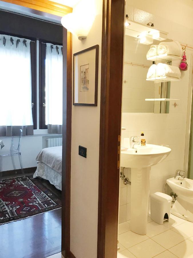 B&B 'E' Lido Di Venezia Bagian luar foto
